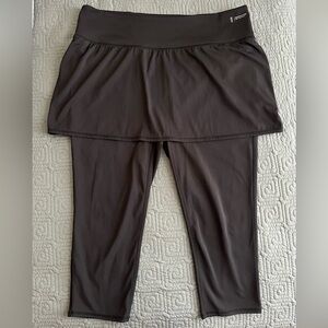 Zuda Black Leggings with Skirt Overlay